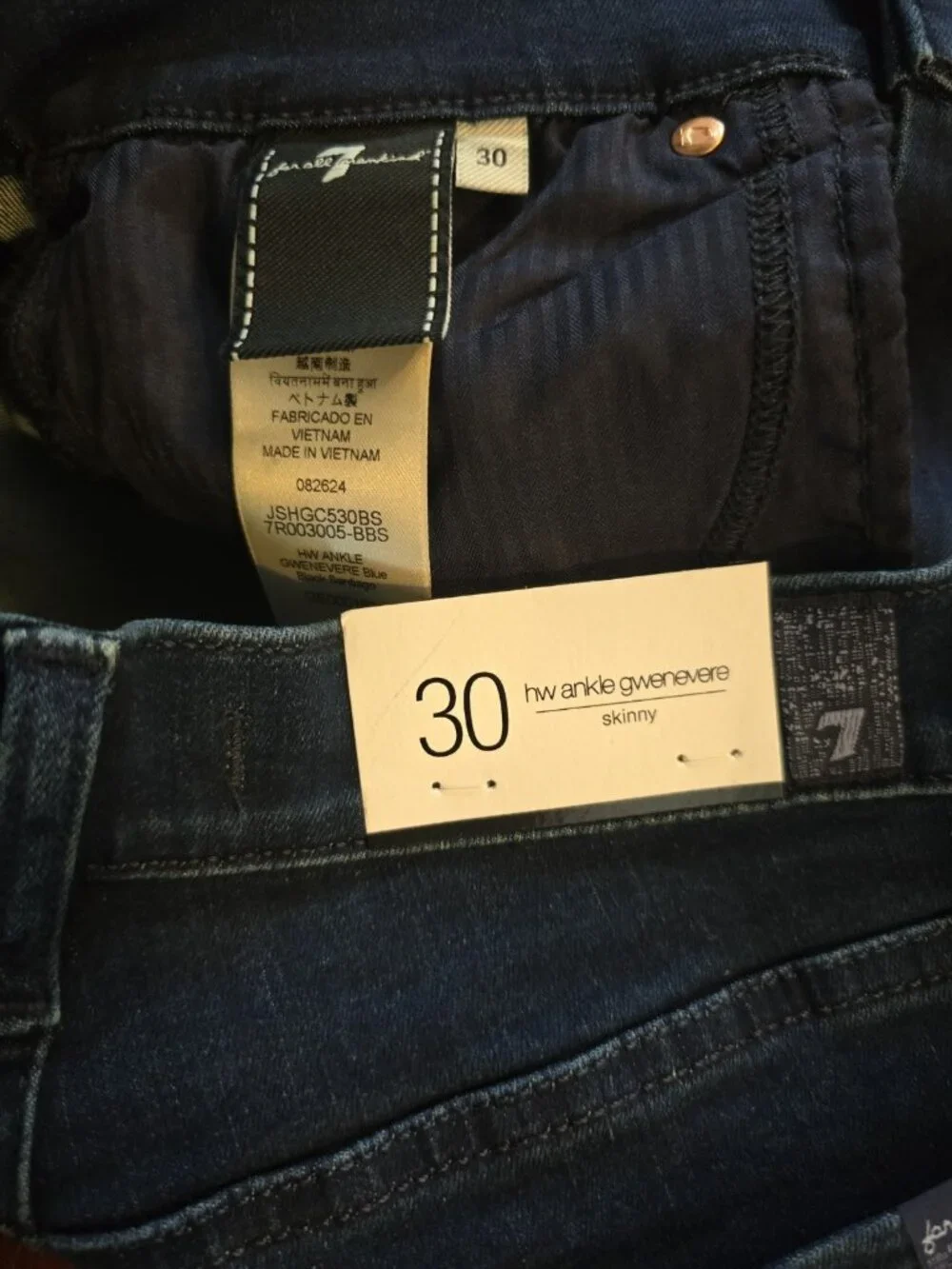 7 For All Mankind Gwenevere HW Super Skinny Jeans Cropped 30 W 26 L Santiago